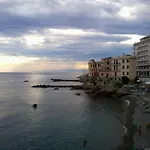 Casetta Sopra Il Mare